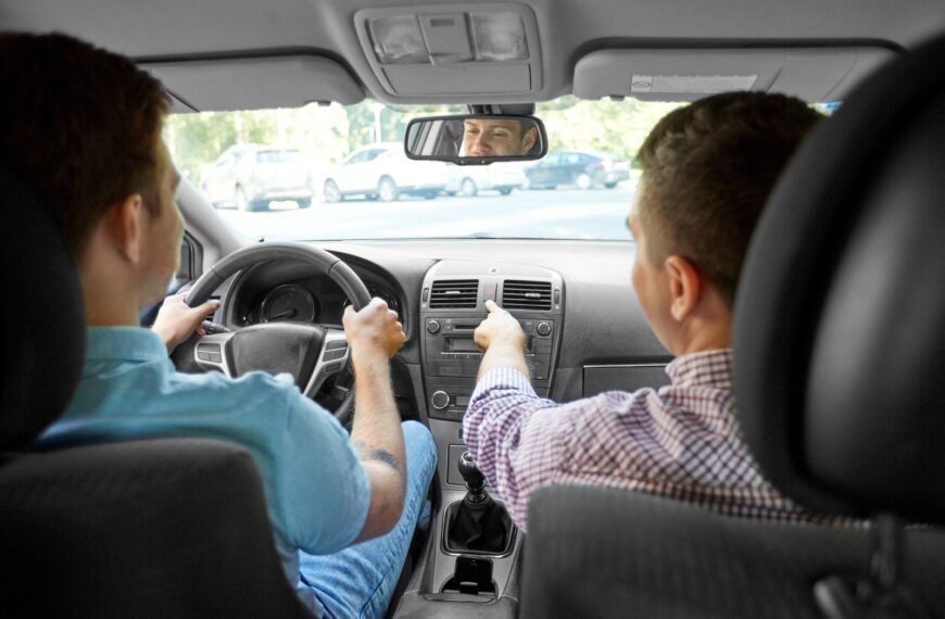 Jak zmniejszyć spalanie paliwa: praktyczne porady dla oszczędnych kierowców.