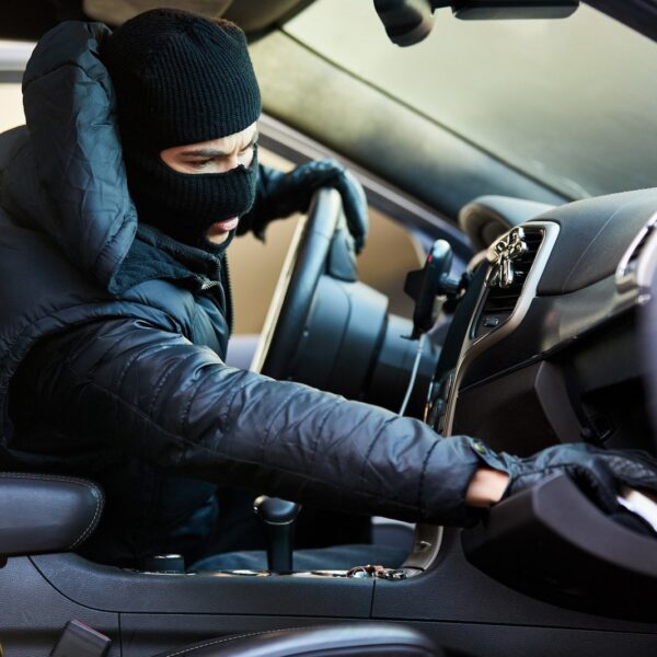 Zabezpieczenie auta przed kradzieżą: nowoczesne technologie ochrony pojazdów